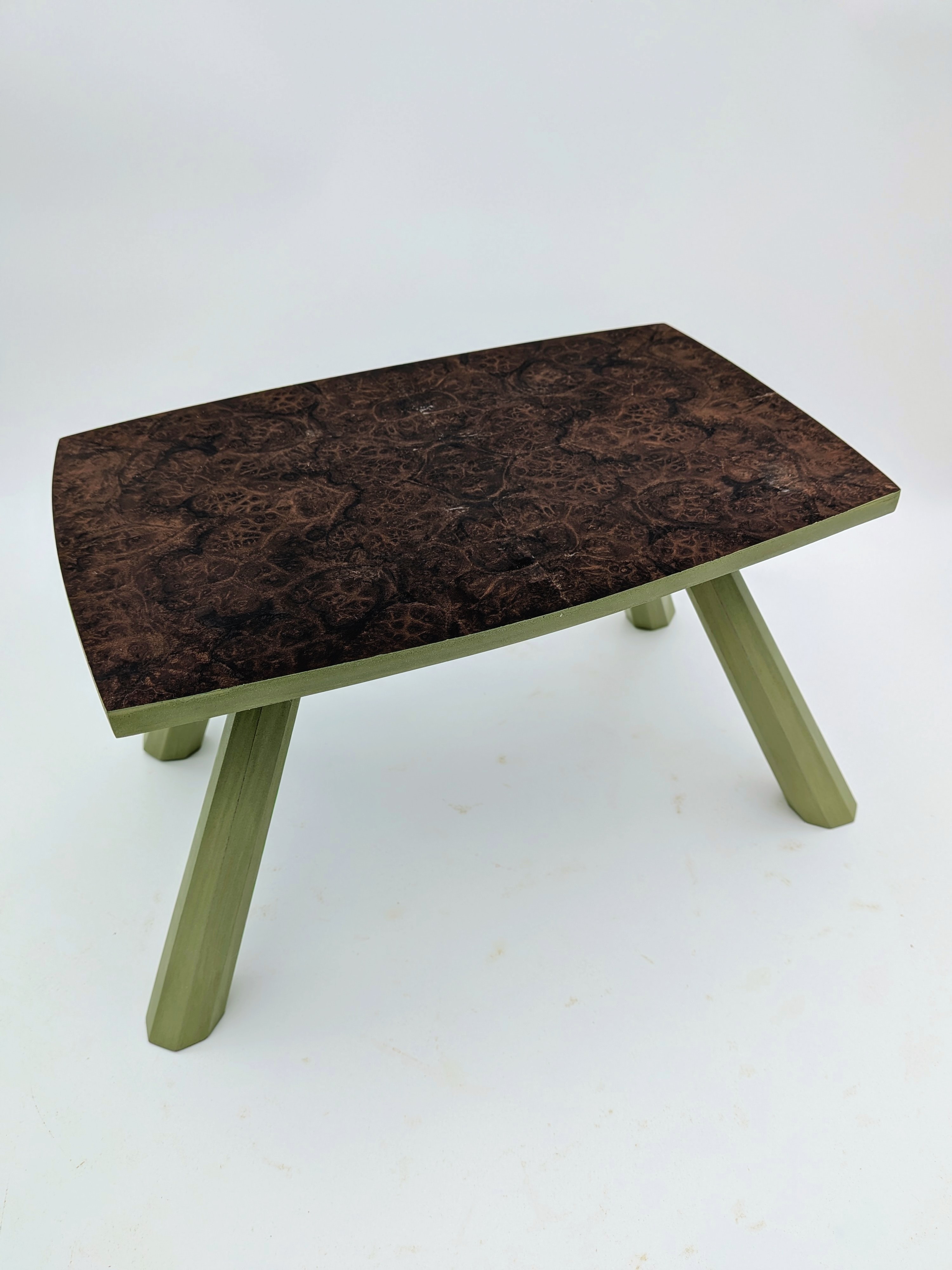 Evolution of foot stool one with improved proportions.